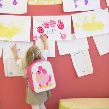 Fille avec Pocchari Sac  Dos